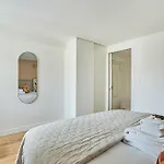 Stylish Apartment In Le Marais