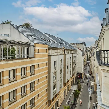 Stylish In Le Marais * Parigi